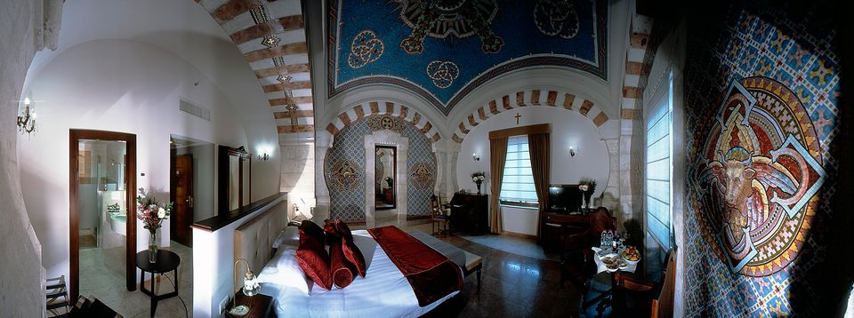 NOTRE DAME CENTER – Suite 158 — Israele