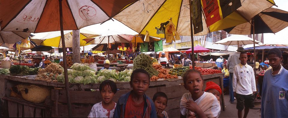 1A – Antananarivo- Zoma — Madagascar