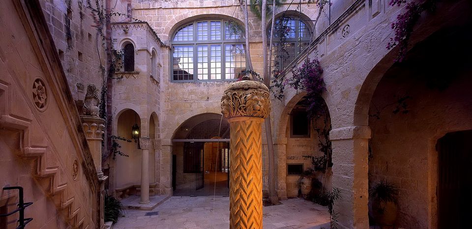 Palazzo Falson — Malta
