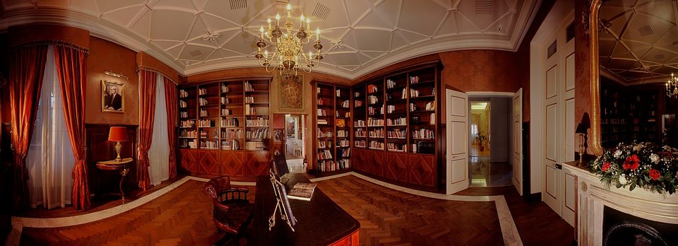St Anton Palace-Libreria Buttigieg — Malta